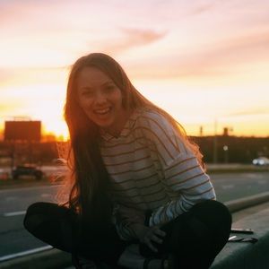 Meet your Posher, Julia